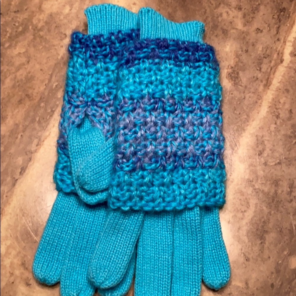 Blue gloves